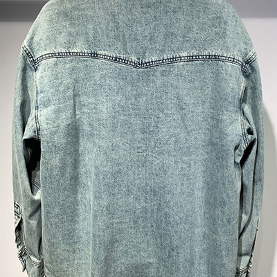 市场上装-衬衫-休闲衬衫