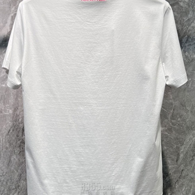 市场上装-T恤-欧货T恤