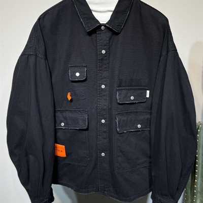 市场上装-夹克-休闲夹克