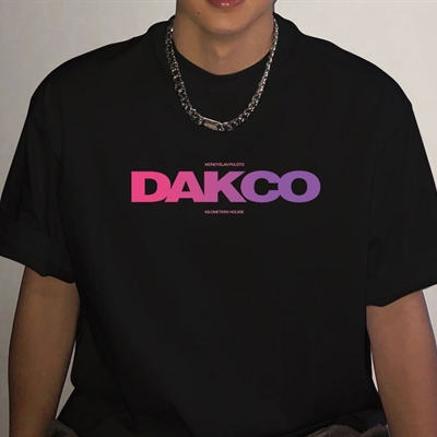 市场上装-T恤-电商T恤