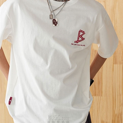 市场上装-T恤-电商T恤