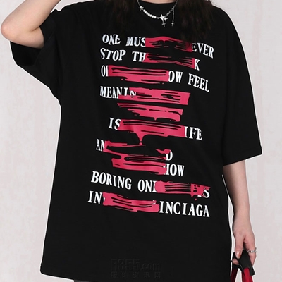 市场上装-T恤-电商T恤