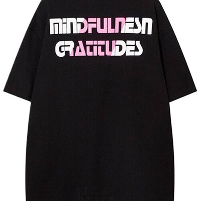 市场上装-T恤-电商T恤