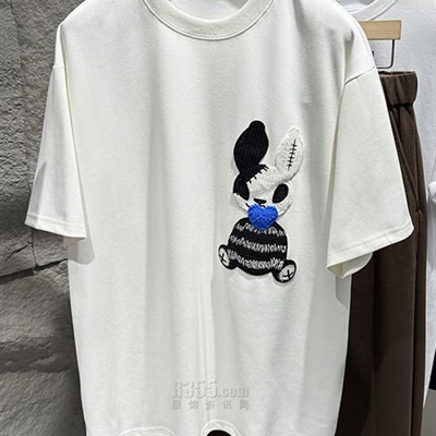 市场上装-T恤-休闲T恤