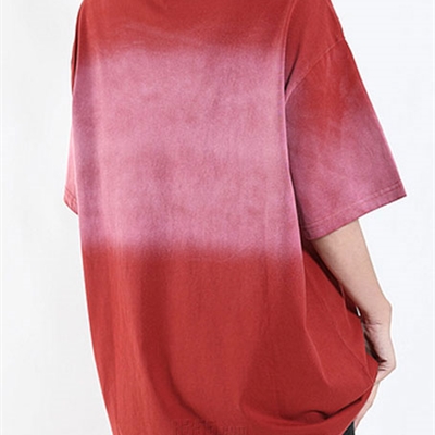 市场上装-T恤-电商T恤