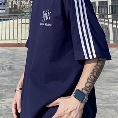 市场上装-T恤-电商T恤