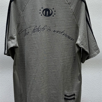 市场上装-T恤-电商T恤