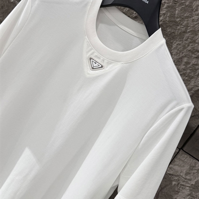 市场上装-T恤-欧货T恤