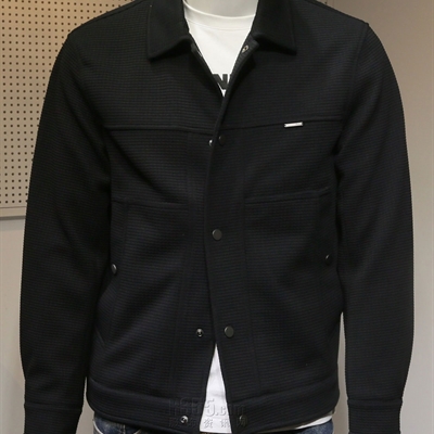 市场上装-夹克-休闲夹克