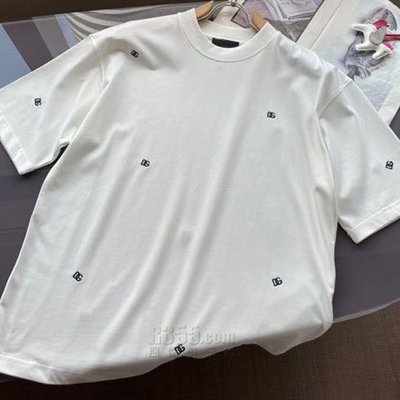 市场上装-T恤-欧货T恤