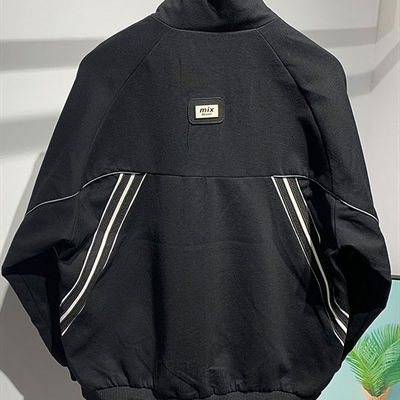 市场上装-夹克-休闲夹克