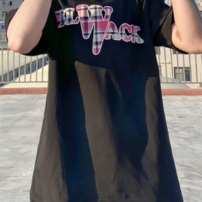 市场上装-T恤-电商T恤