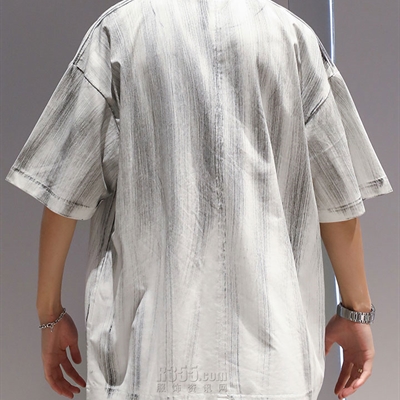 市场上装-T恤-电商T恤