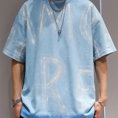 市场上装-T恤-电商T恤