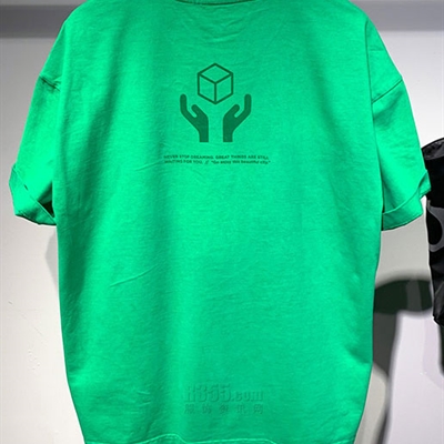 市场上装-T恤-休闲T恤