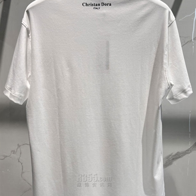 市场上装-T恤-欧货T恤