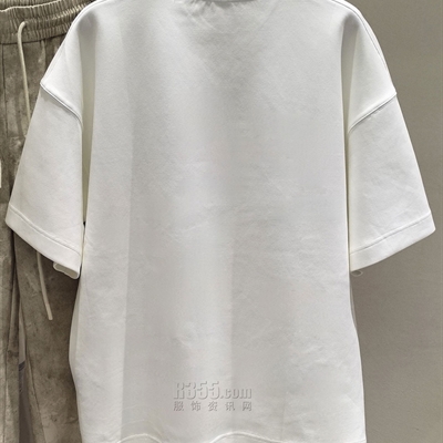 市场上装-T恤-休闲T恤