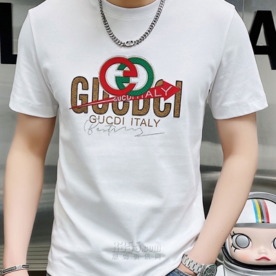 市场上装-T恤-欧货T恤