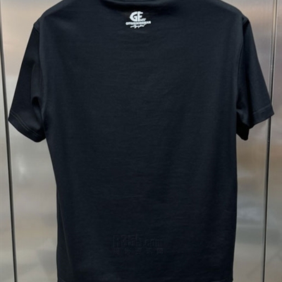 市场上装-T恤-欧货T恤