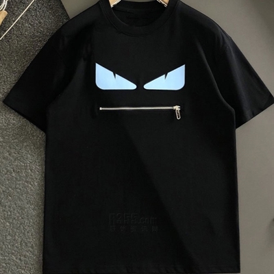 市场上装-T恤-欧货T恤