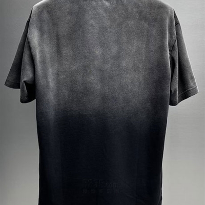 市场上装-T恤-欧货T恤