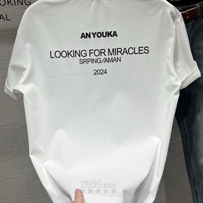 市场上装-T恤-休闲T恤