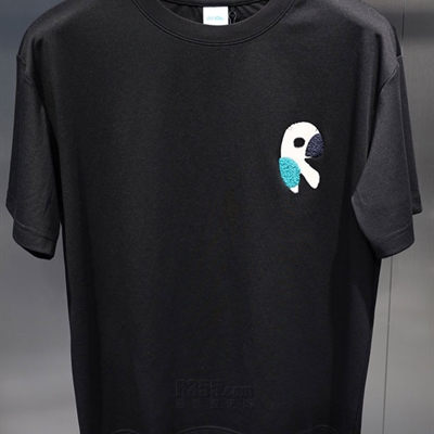 市场上装-T恤-欧货T恤