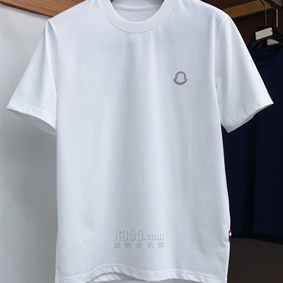 市场上装-T恤-欧货T恤