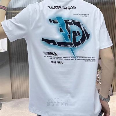市场上装-T恤-欧货T恤