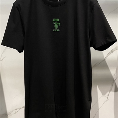 市场上装-T恤-欧货T恤