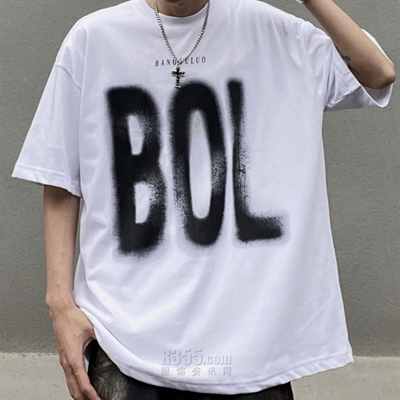 市场上装-T恤-电商T恤