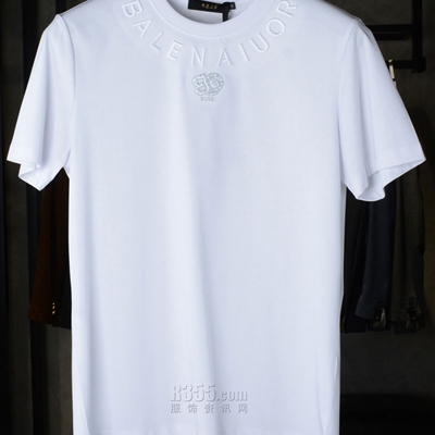 市场上装-T恤-欧货T恤