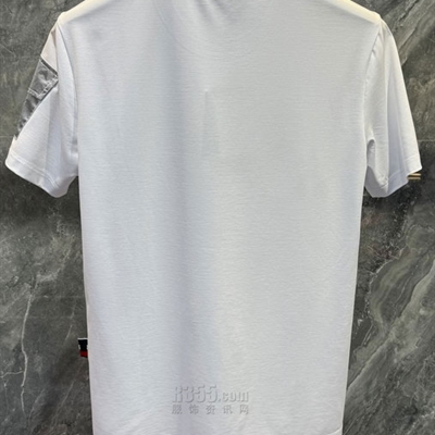 市场上装-T恤-欧货T恤