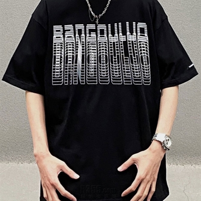 市场上装-T恤-电商T恤