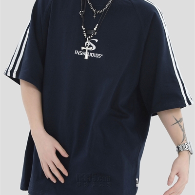 市场上装-T恤-电商T恤