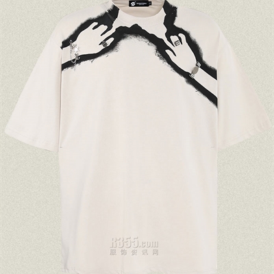 市场上装-T恤-电商T恤