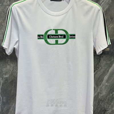 市场上装-T恤-欧货T恤