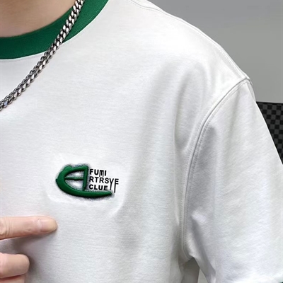 市场上装-T恤-欧货T恤