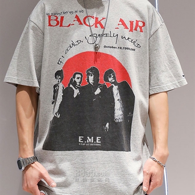 市场上装-T恤-电商T恤