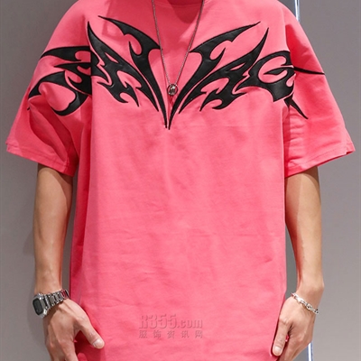 市场上装-T恤-电商T恤