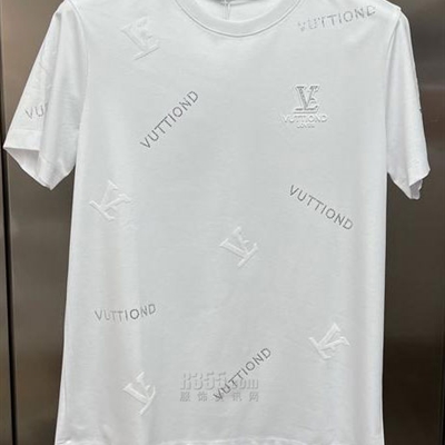 市场上装-T恤-欧货T恤