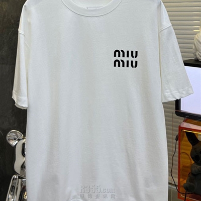 市场上装-T恤-欧货T恤