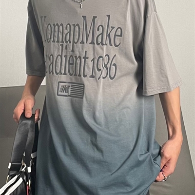 市场上装-T恤-电商T恤