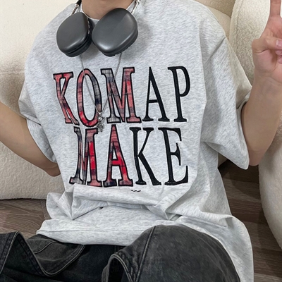 市场上装-T恤-电商T恤