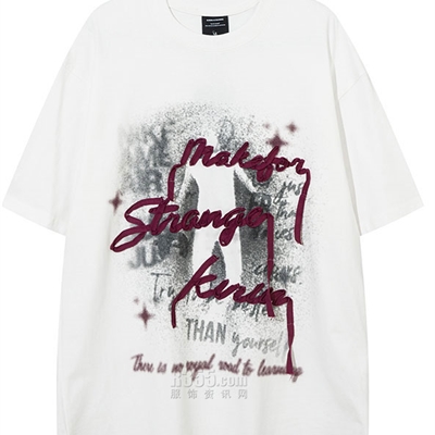 市场上装-T恤-电商T恤