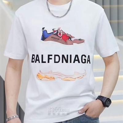 市场上装-T恤-欧货T恤