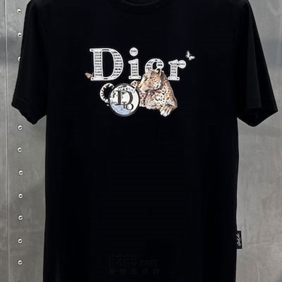 市场上装-T恤-欧货T恤