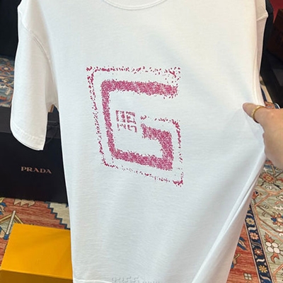 市场上装-T恤-欧货T恤