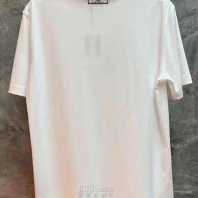 市场上装-T恤-欧货T恤