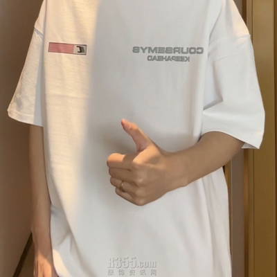 市场上装-T恤-电商T恤